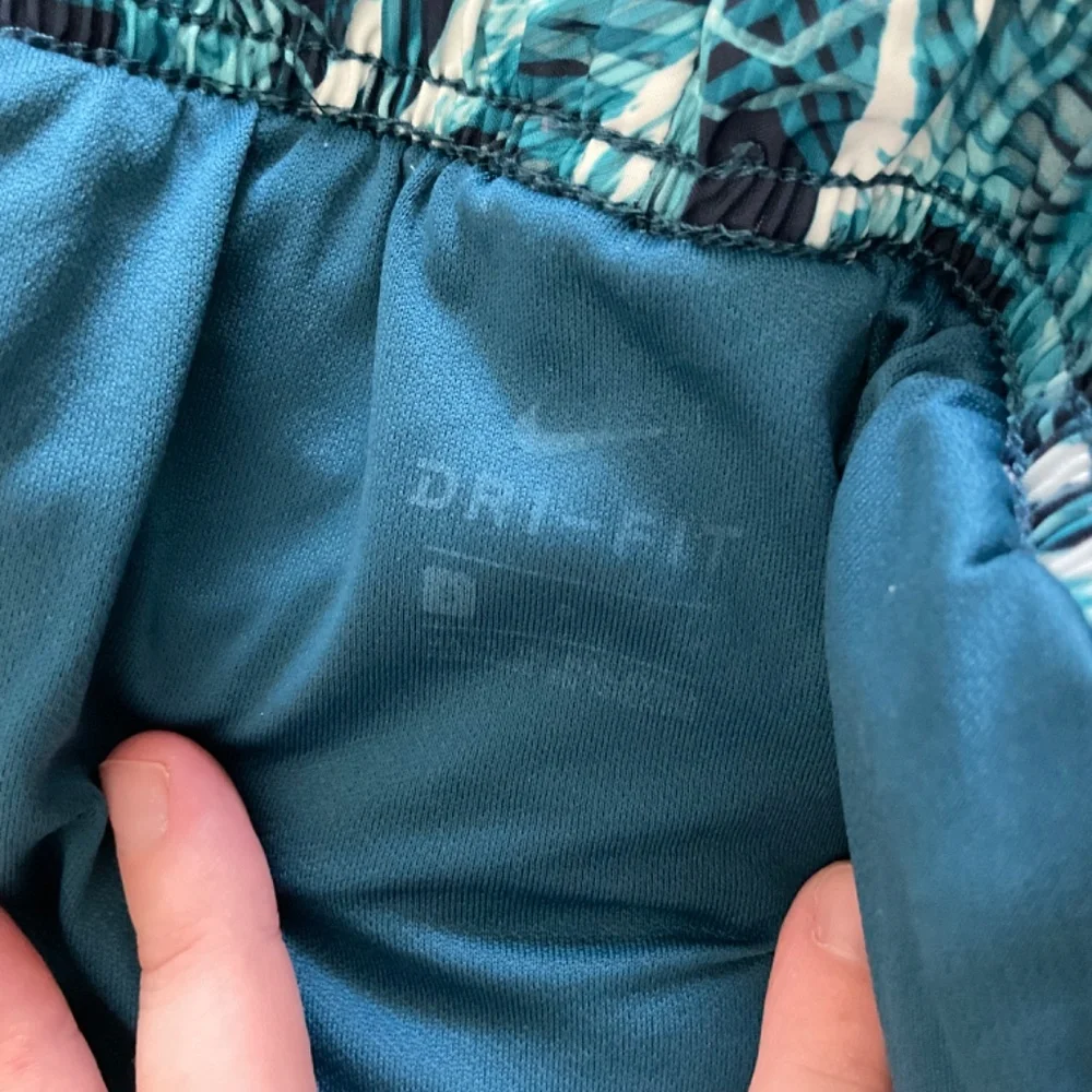 Nike Tempo‎ Running/Athletic Shorts - Blue Abstract Print - Size Small